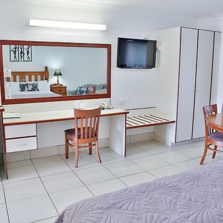 Central Park Motel Rockhampton Esterno foto