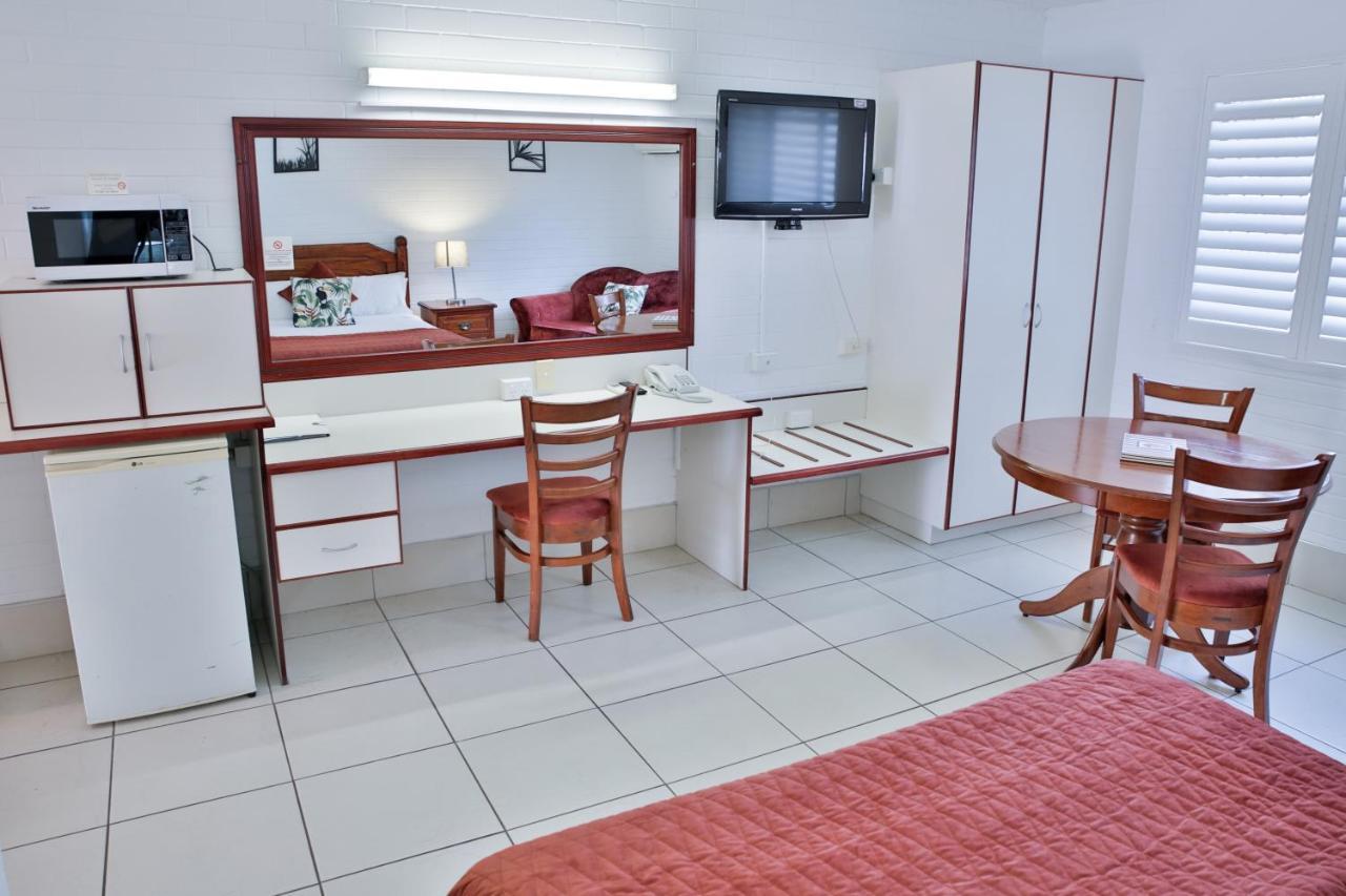Central Park Motel Rockhampton Esterno foto