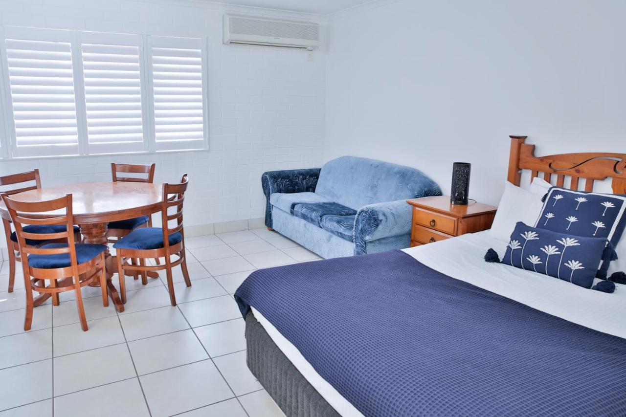 Central Park Motel Rockhampton Esterno foto