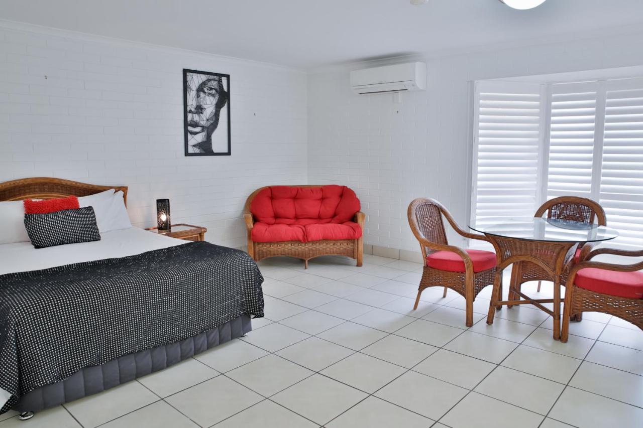 Central Park Motel Rockhampton Esterno foto