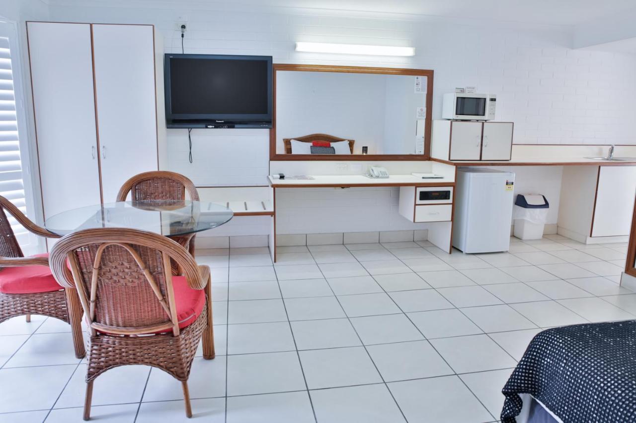 Central Park Motel Rockhampton Esterno foto