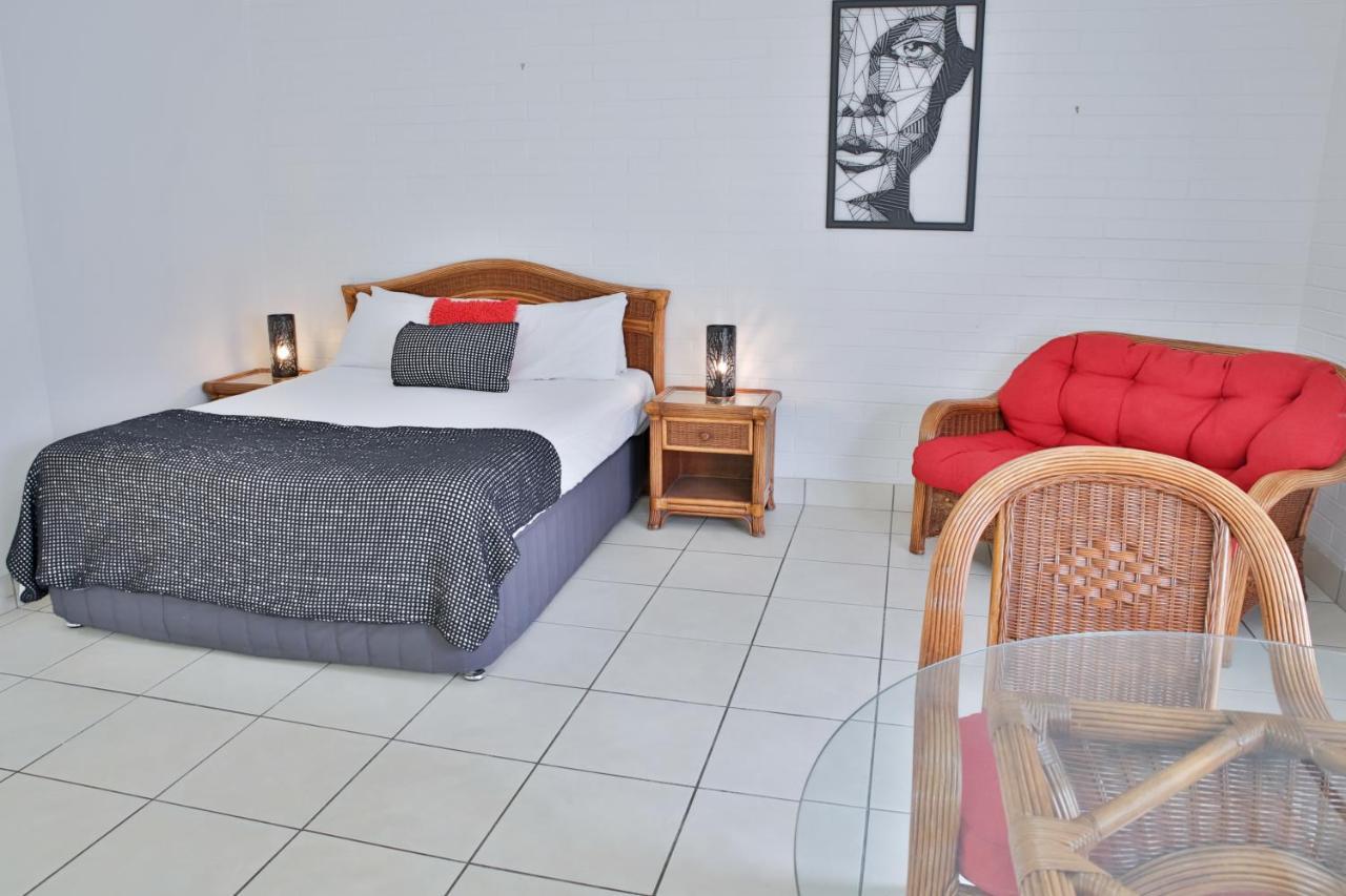 Central Park Motel Rockhampton Esterno foto