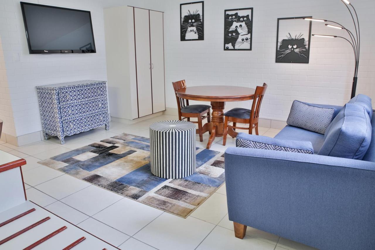 Central Park Motel Rockhampton Esterno foto