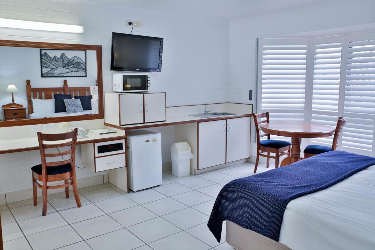 Central Park Motel Rockhampton Esterno foto