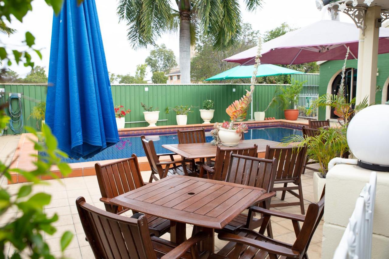 Central Park Motel Rockhampton Esterno foto