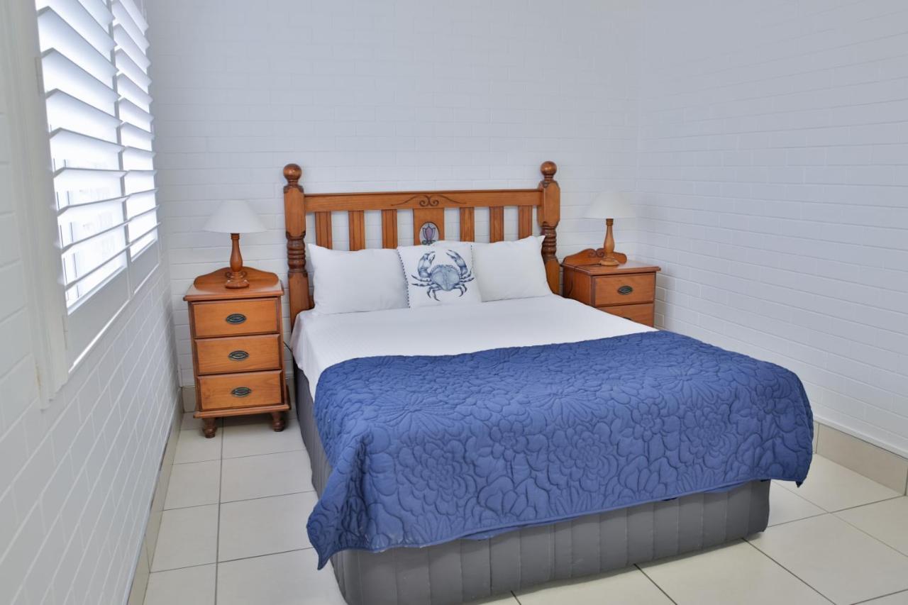 Central Park Motel Rockhampton Esterno foto